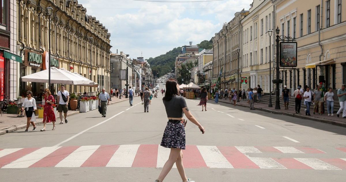Климатологи предупредили, что глобальное потепление "съело" месяц лета в Украине