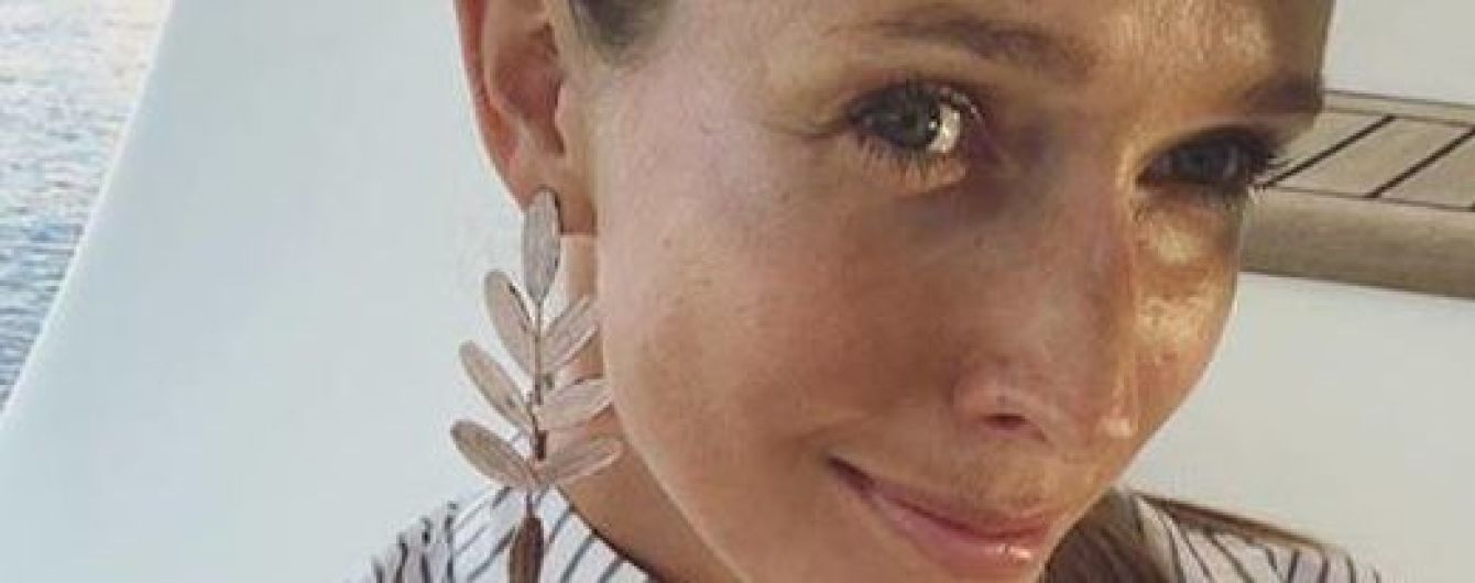 Катя Осадча показала фото Горбунова у шортах з іменним написом