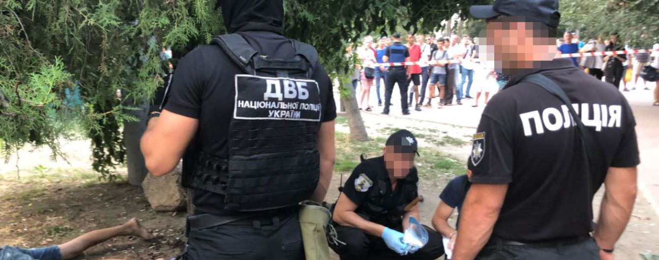 В центре Одессы мужчина с гранатой пытался взорвать экс-жену