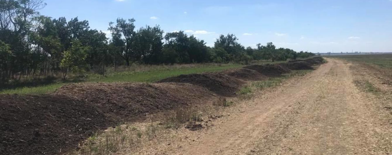 Мешканці Херсона потерпають від нестерпного смороду курячого посліду – ОДА