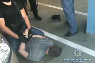 Секс-рабство замість кар’єри моделі: копи схопили на гарячому торгівця українками