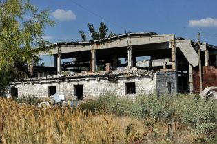 У другий день "шкільного перемир'я" бойовики обстріляли чотири населенні пункти на Донбасі