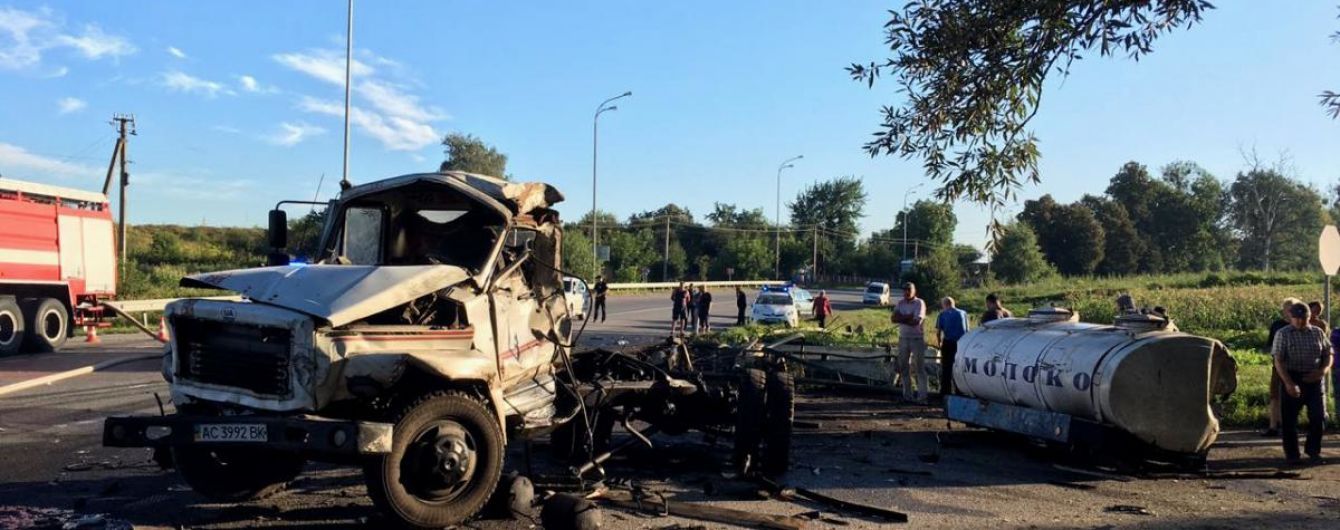 Моторошне зіткнення на Рівненщині. Один з водіїв згорів заживо