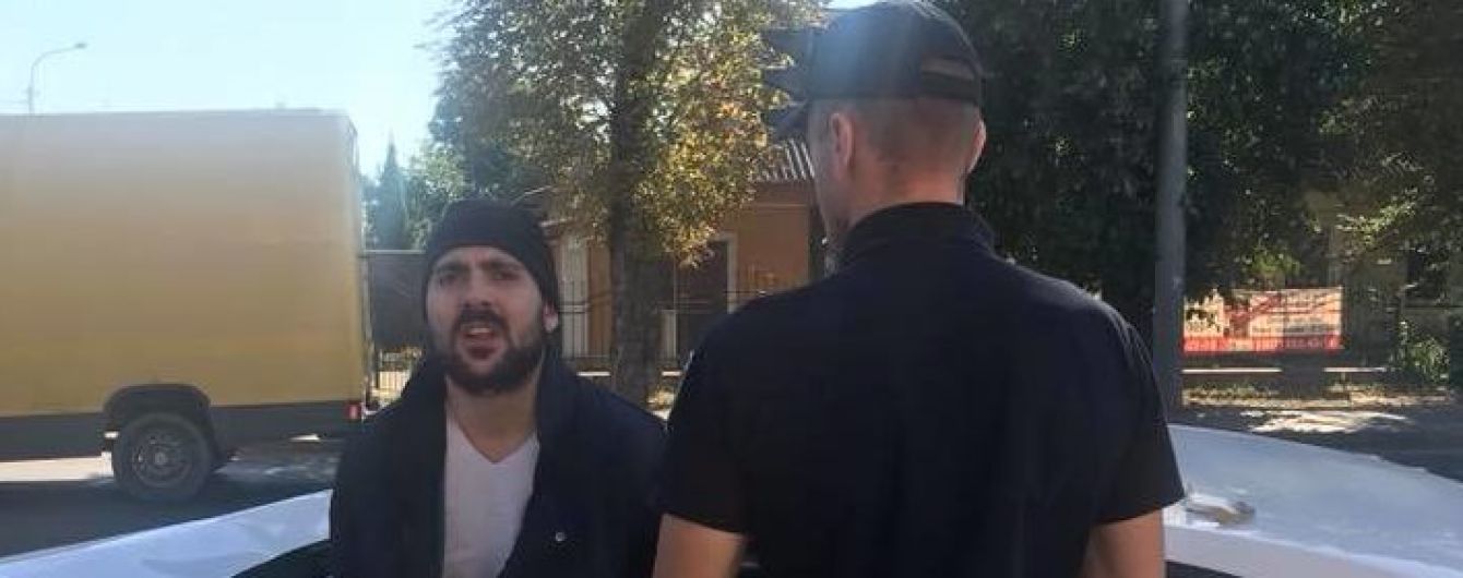 В Ровно сын политика сбежал из-под домашнего ареста, устроил ДТП и угрожал журналистке