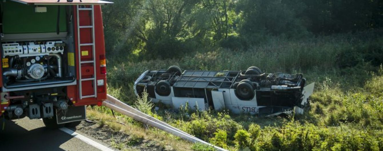 В Венгрии разбился микроавтобус с украинцами: 10 пострадавших