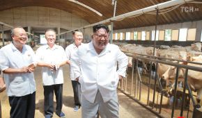 Инспектор Ким Чен Ын: северокорейский диктатор посетил коровью ферму