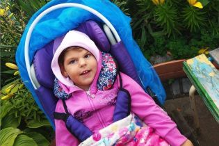 Вероніка сподівається на допомогу