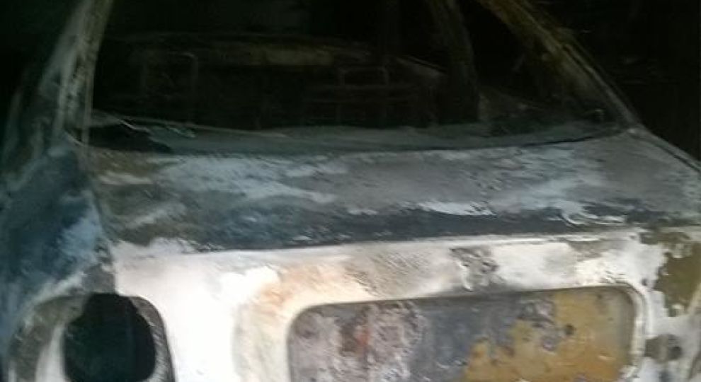 На Сумщині спалили авто депутатки – вона пояснила це помстою за викриття корупційних схем