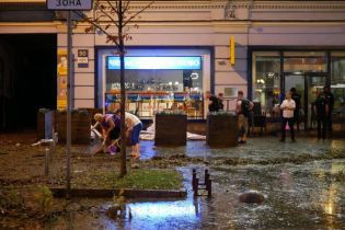 Грози в Україні. Синоптики попереджають про погіршення погоди