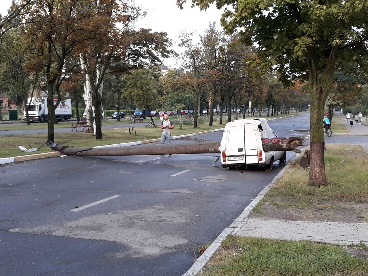 пошкоджене авто, київ, злива_2