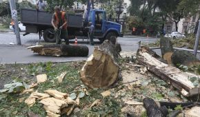 Ліквідація наслідків негоди у Києві: посадовці пояснили, чому затопило Хрещатик