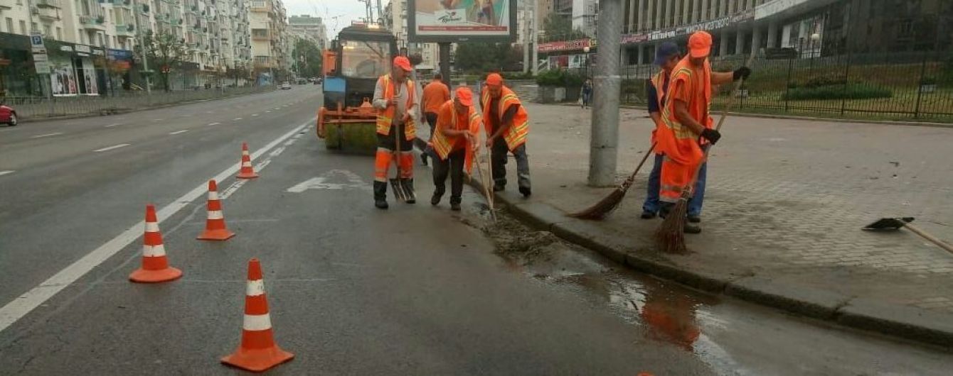 В "Киевавтодоре" отчитались об уборке столичных улиц после ночного ливня