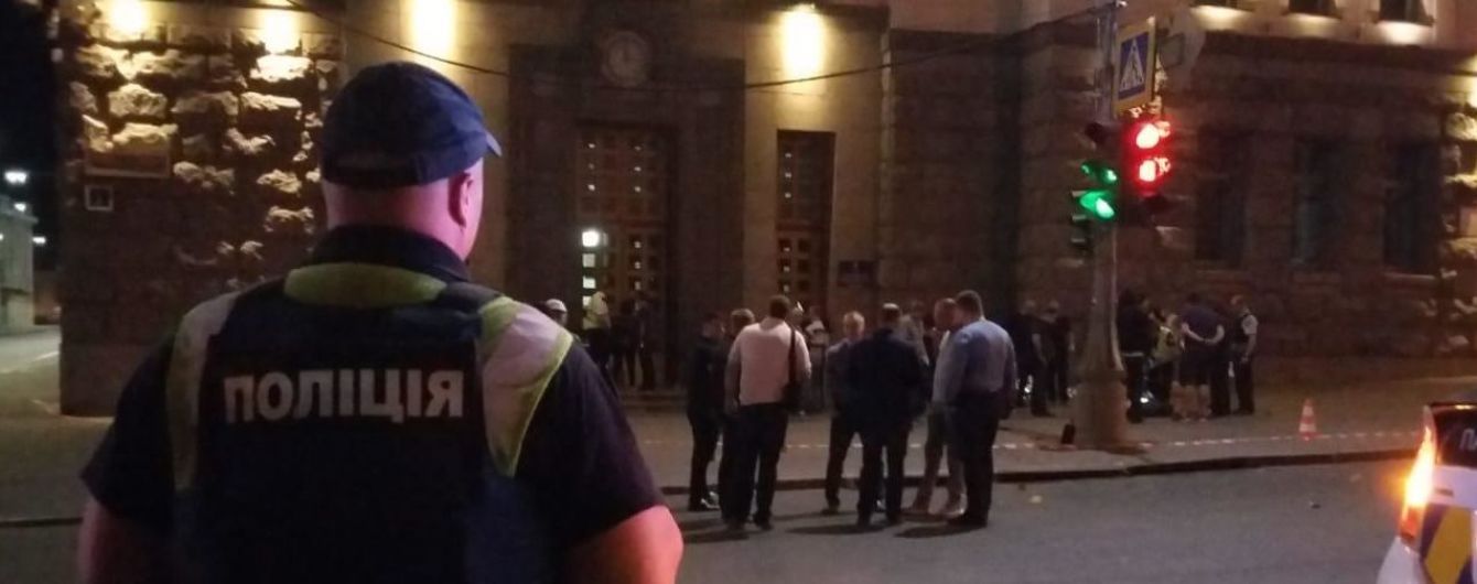 Поліція назвала ім'я стрільця у Харкові, який вбив дружину та відкрив вогонь у мерії