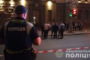 У поліції пояснили, чому патрульного під час стрілянини у Харкові не врятував бронежилет