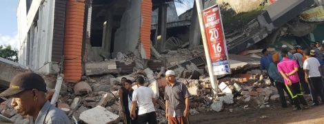 На індонезійському острові Ломбок стався новий потужний землетрус