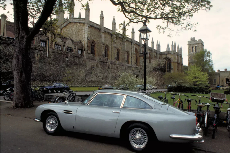 Aston Martin DB5_1