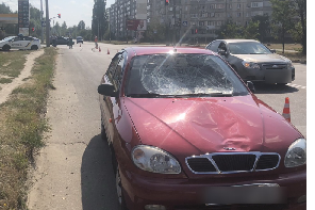 У Сумах обвинувачений у хабарництві поліцейський збив на пішохідному переході жінку і дитину
