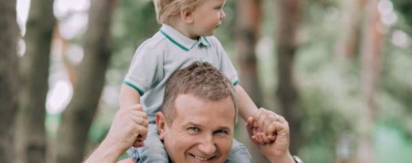 У Мережі з’явилися зворушливі фото зіркового татка Юрія Горбунова з маленьким сином