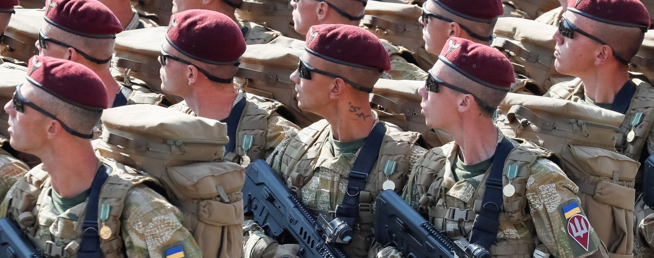 Командувач Сухопутних військ підтвердив посилення позицій біля Азову