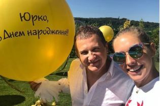 Як Осадча чоловіка Горбунова з днем народження вітала: величезні іменні кульки та приємні слова