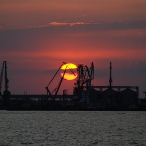 Украина требует от РФ компенсировать 1,24 млрд гривен за утраченное имущество в портах Крыма