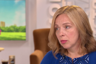 Олена Савченко розповіла про життя та домашнє насильство актора Кошелева, який побив її до гематом