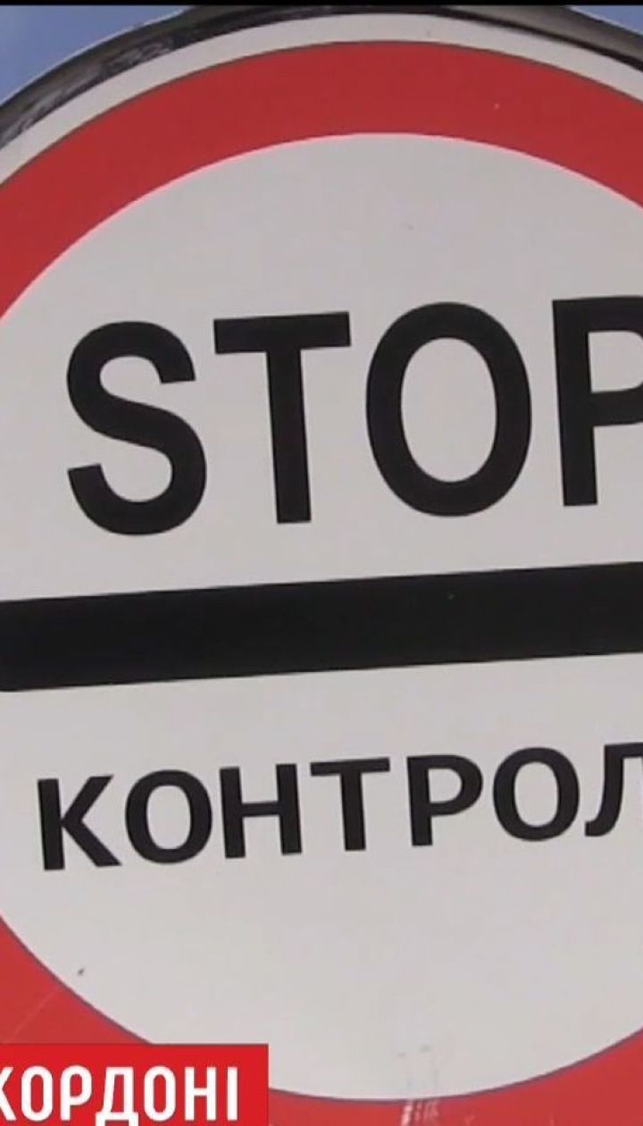 Боевики "ДНР" закрыли все пропускные пункты из-за паники после убийства Захарченко