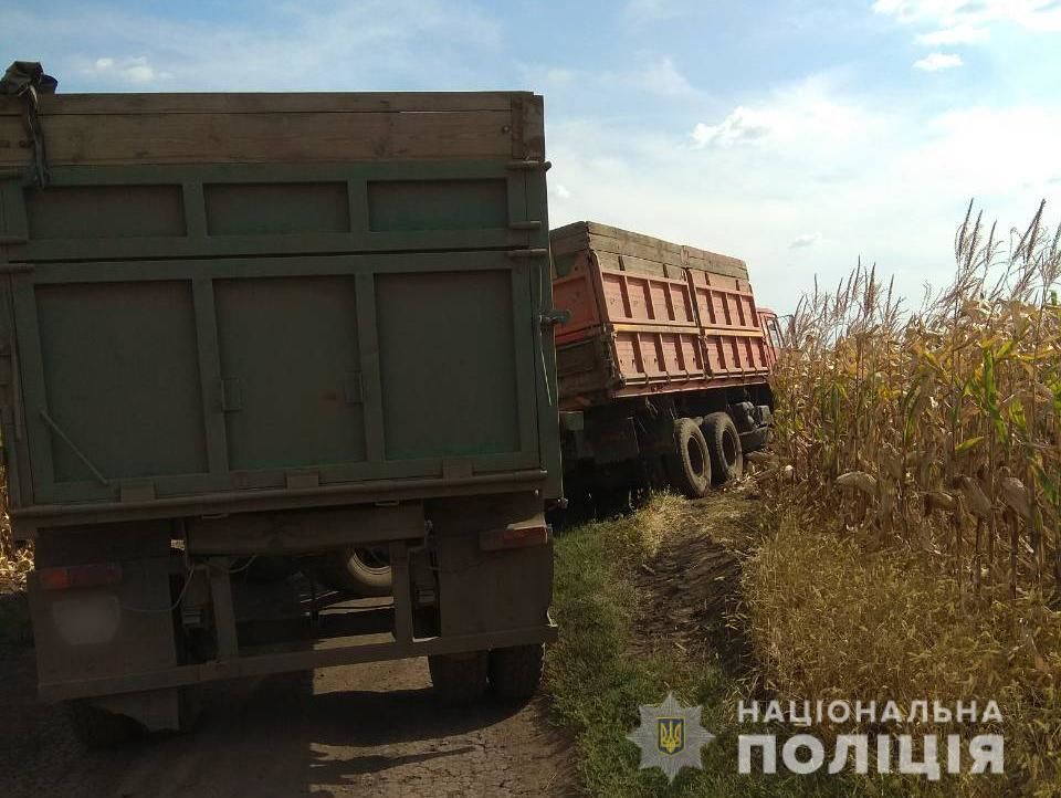 Камаз збив скутер на Харківщині_02