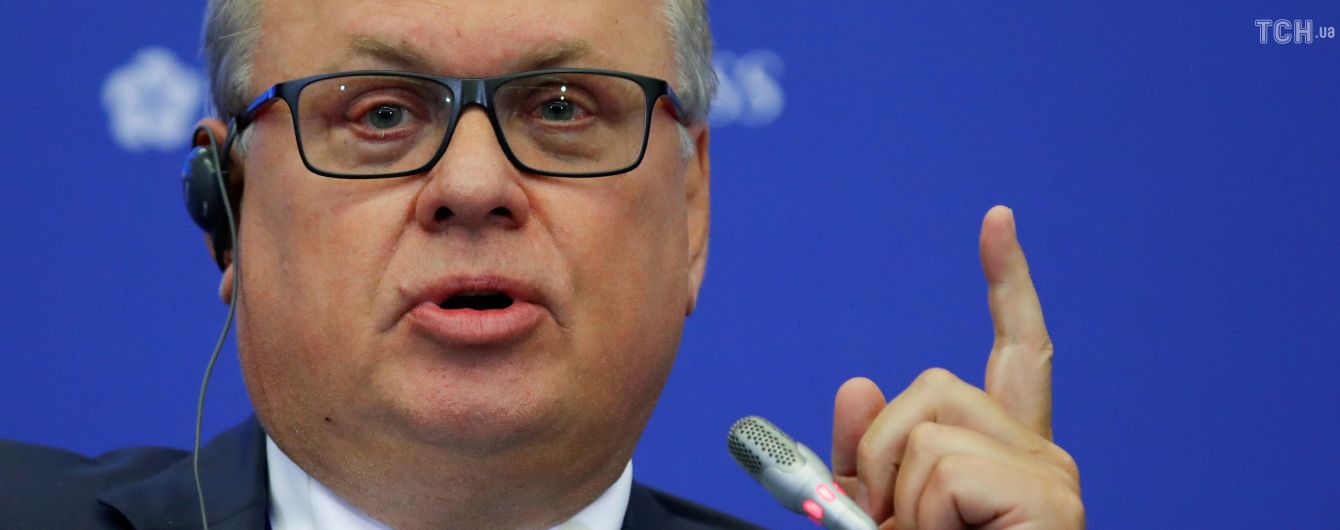 Російський банк вибачився за свого керівника, який назвав Бориса Джонсона "виродком"