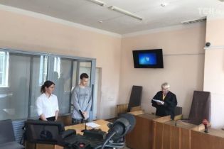 Першокурснику, який порізав ножем інших студентів, обрали запобіжний захід