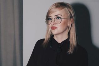 Суд не смог рассмотреть жалобу Седлецкой относительно разрешения на доступ ГПУ к ее телефону