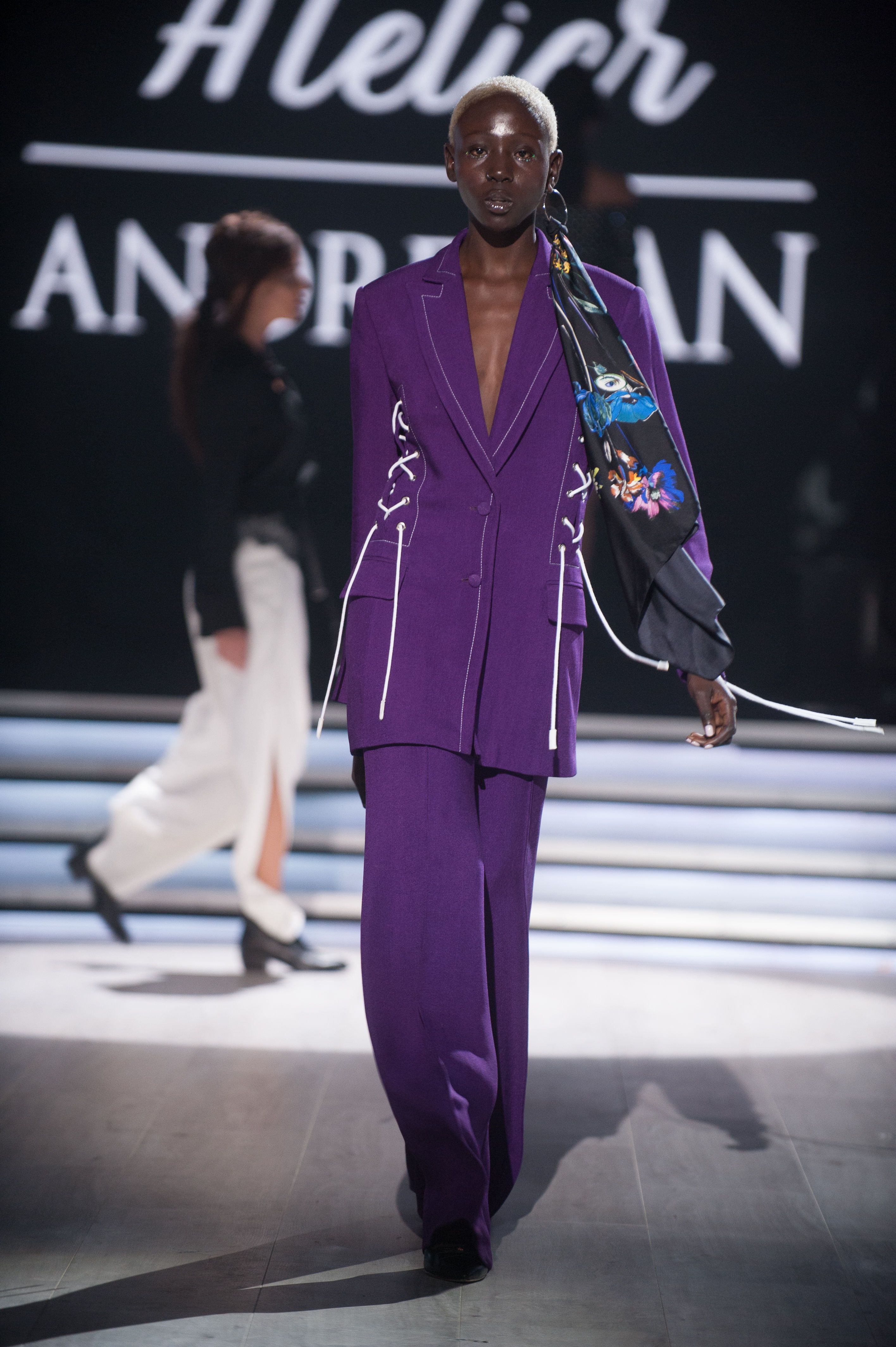 Показ коллекции Andre Tan_8