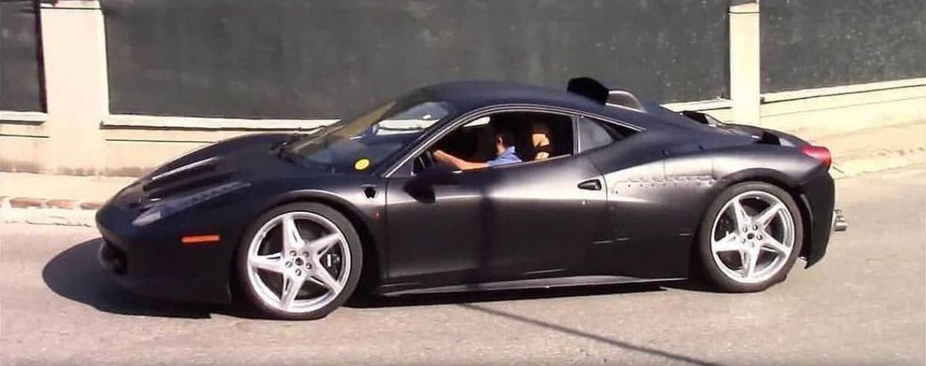 До Мережі потрапили знімки гібридного Ferrari