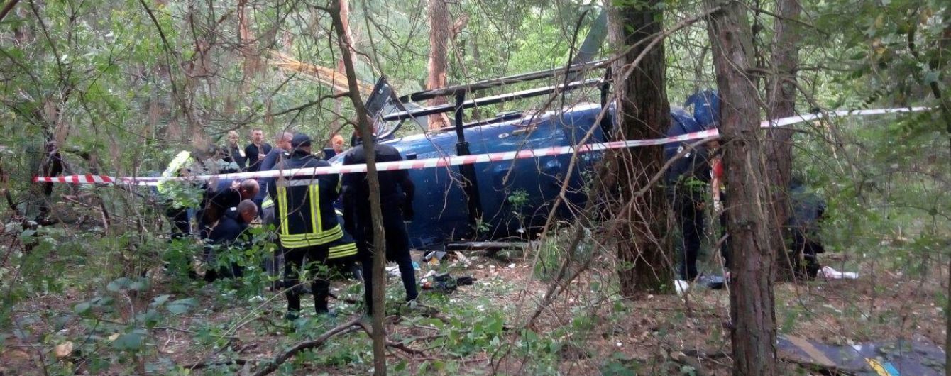 У Києві під час падіння гелікоптера ледь не загинули двоє рибалок