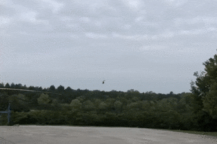 Появилось видео падения вертолета в Киеве