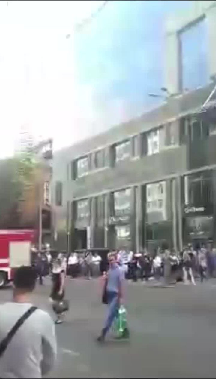 В Сети сообщили о пожаре в бизнес-центре "Парус"