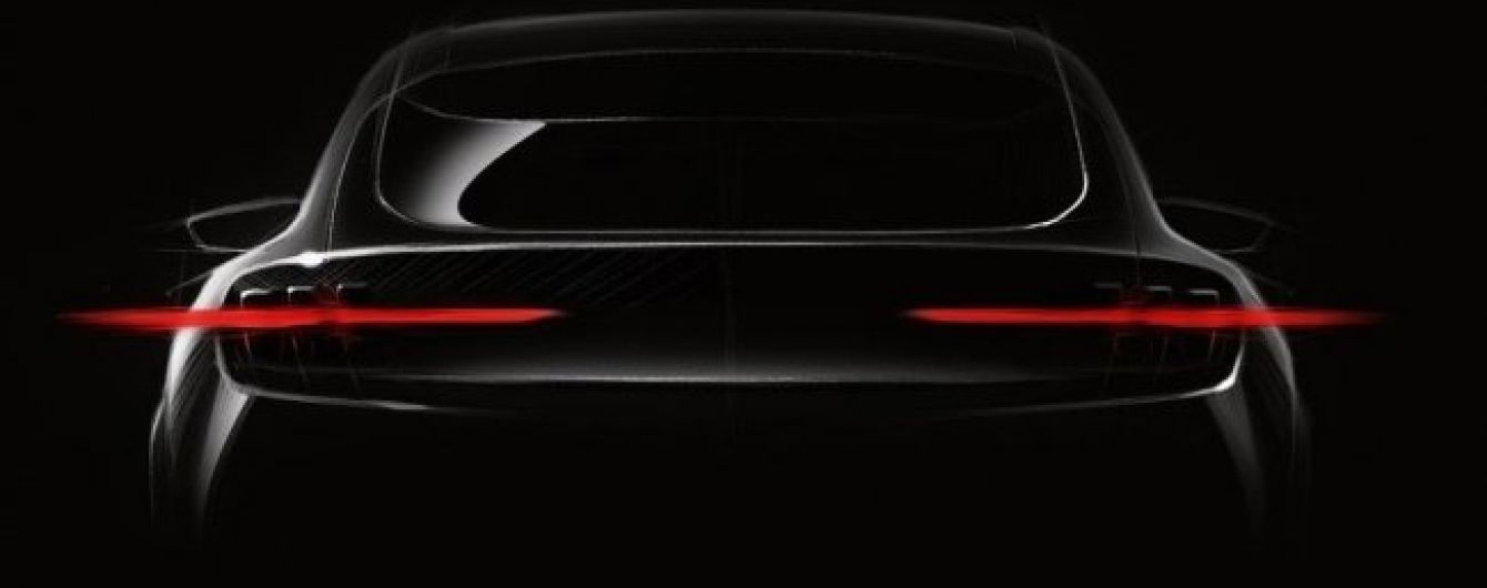 Ford показал тизер электрического кроссовера в стиле Mustang