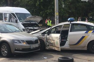 У Кривому Розі поліцейські влаштували масштабне ДТП