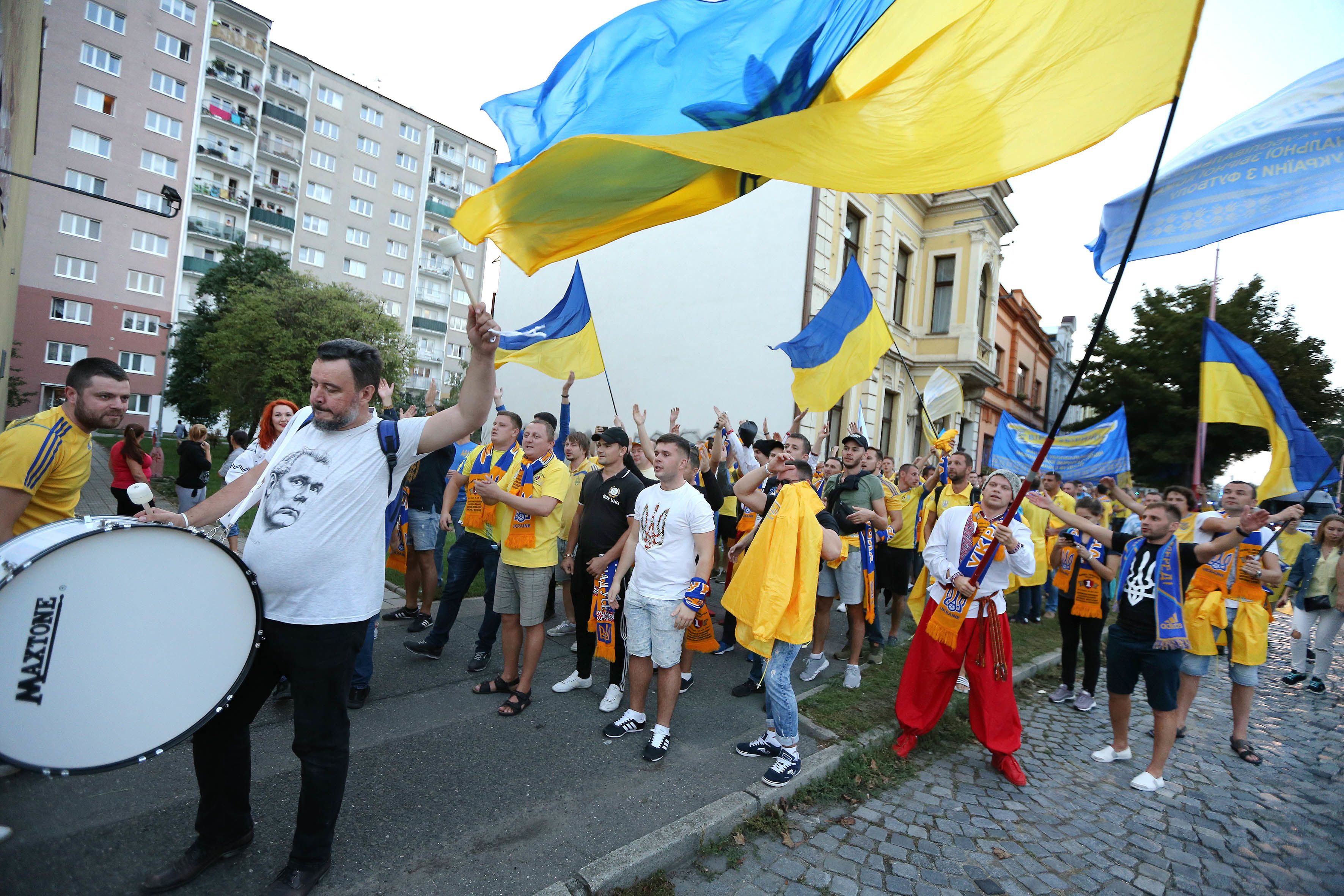 вірні збірній_10