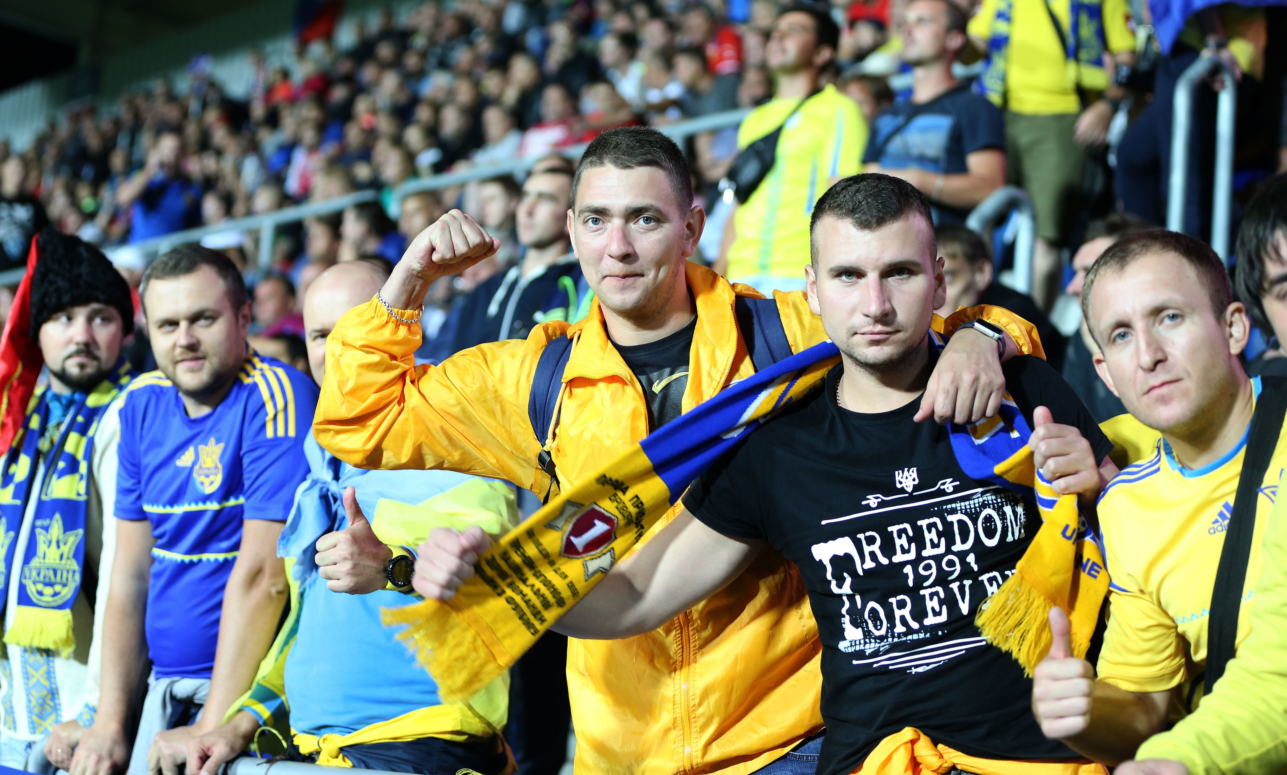 вірні збірній_7