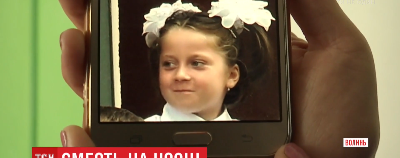 Во время урока в школе умерла первоклассница. Реанимобиль по дороге на вызов попал в ДТП