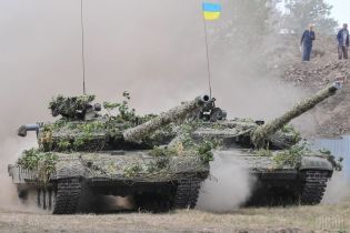 Демонструє силу й міць: на беретах танкістів з'явиться новий символ