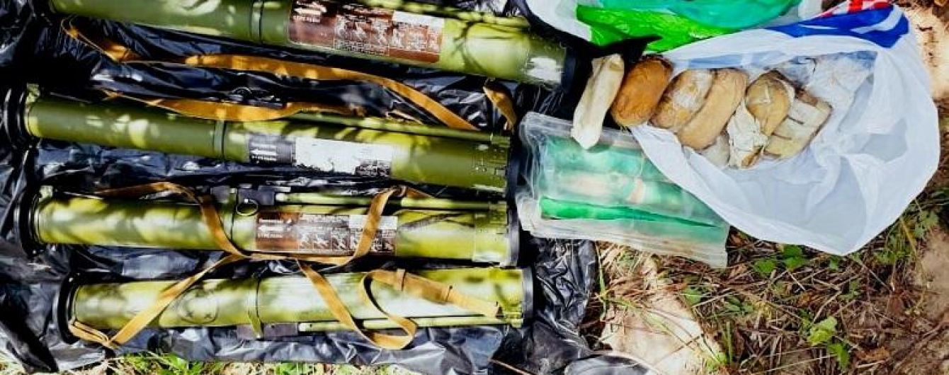 У столиці знайшли схованку з боєприпасами