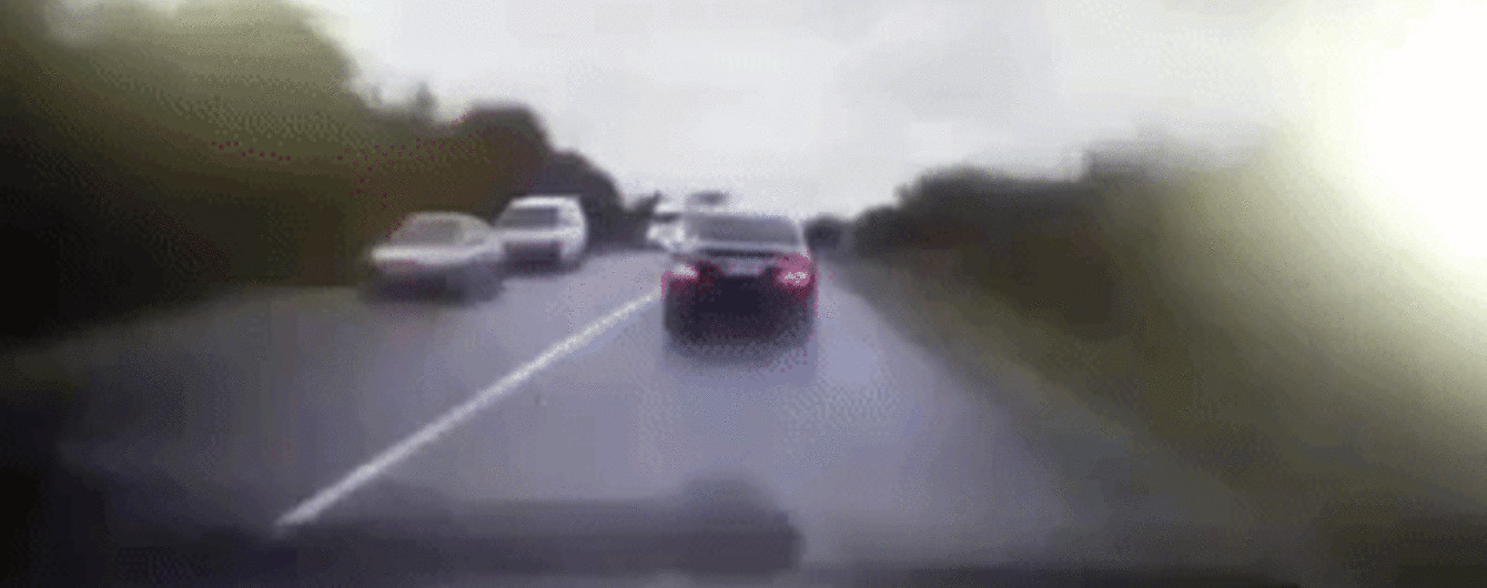 У Мережі показали відео моторошної аварії, в яку потрапив президент Молдови