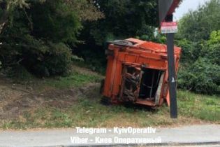 У столиці сміттєвози виходять з ладу