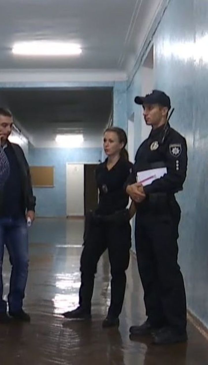 В Киеве школьник на уроке проломил учительнице голову и проколол легкие
