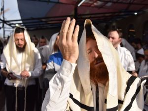 Мэр Умани выступил против приезда хасидов в этом году из-за пандемии коронавируса