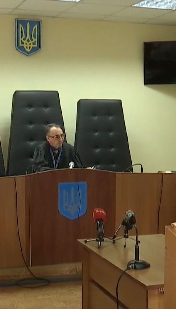 Суд посадив під цілодобовий домашній арешт депутата, який морив сина голодом