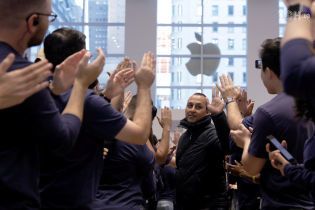 Apple может представить новый iPhone в неожиданном цвете - СМИ