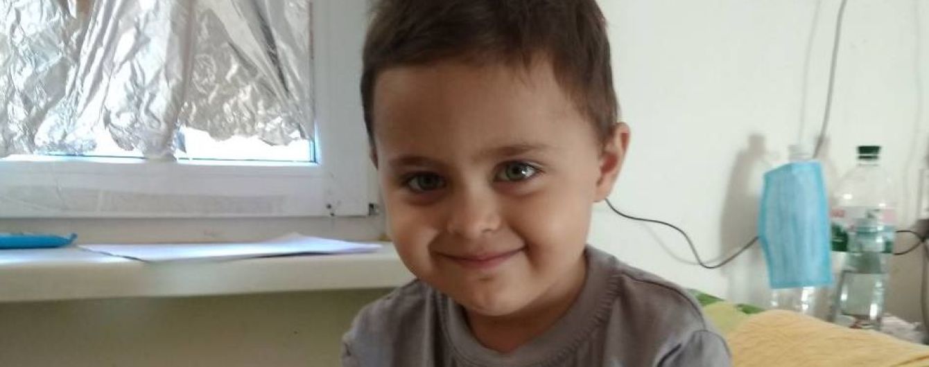 3-летний Олег нуждается в немедленной помощи
